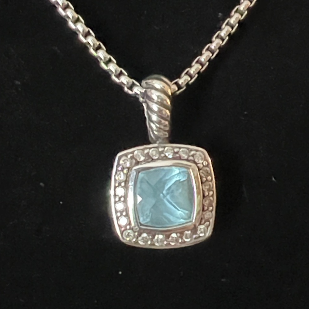 David Yurman Petite Albion Pendant Necklace in Sterling Silver with blue Topaz - Picture 7 of 17